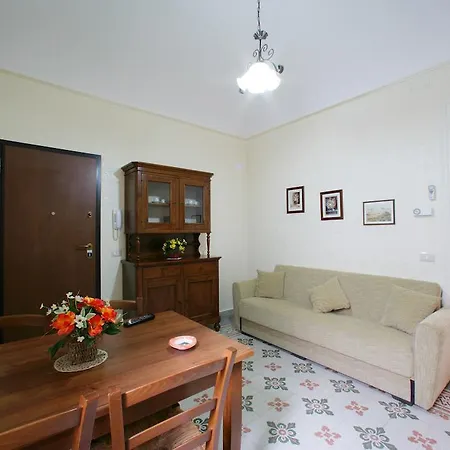 Apartament La Dimora Dell'800 *