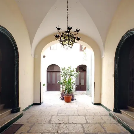 Apartment La Dimora Dell'800